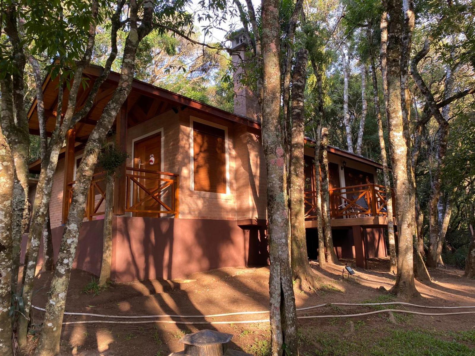 Chales Recanto Das Montanhas มงชิแวร์จิ ภายนอก รูปภาพ