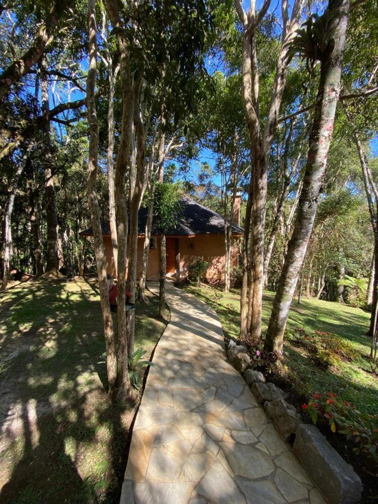 Chales Recanto Das Montanhas มงชิแวร์จิ ภายนอก รูปภาพ